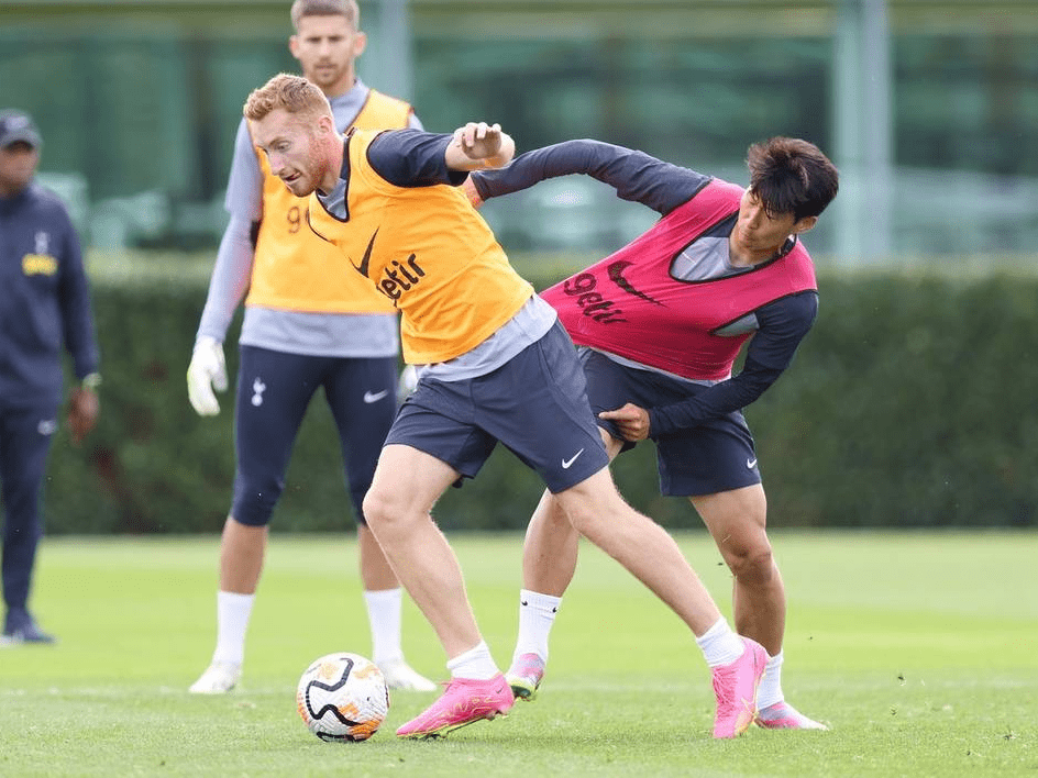 格纳布里：续约正在进行且情况很好；我现在状态良好精力充沛（格纳布里：续约进展顺利，我状态正佳且精力十足）