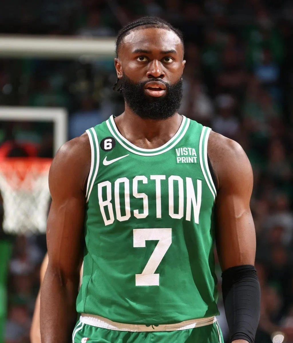 意大利杯尤文2-0乌迪内斯晋级，乔纳森-戴维、洛卡特利建功（意杯：尤文2-0击败乌迪内斯晋级，乔纳森-戴维与洛卡特利破门）