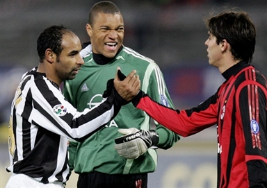 欧洲五大联赛今晚开打5场，比分精准预测，狼队VS曼联这场不简单（欧洲五大联赛今夜5场开球，精准比分预测：狼队VS曼联悬念十足）