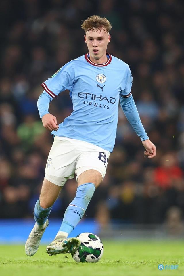 里程碑，青岛西海岸球员宋浩宇俱乐部生涯出战100场比赛（青岛西海岸球员宋浩宇达成俱乐部生涯百场里程碑）