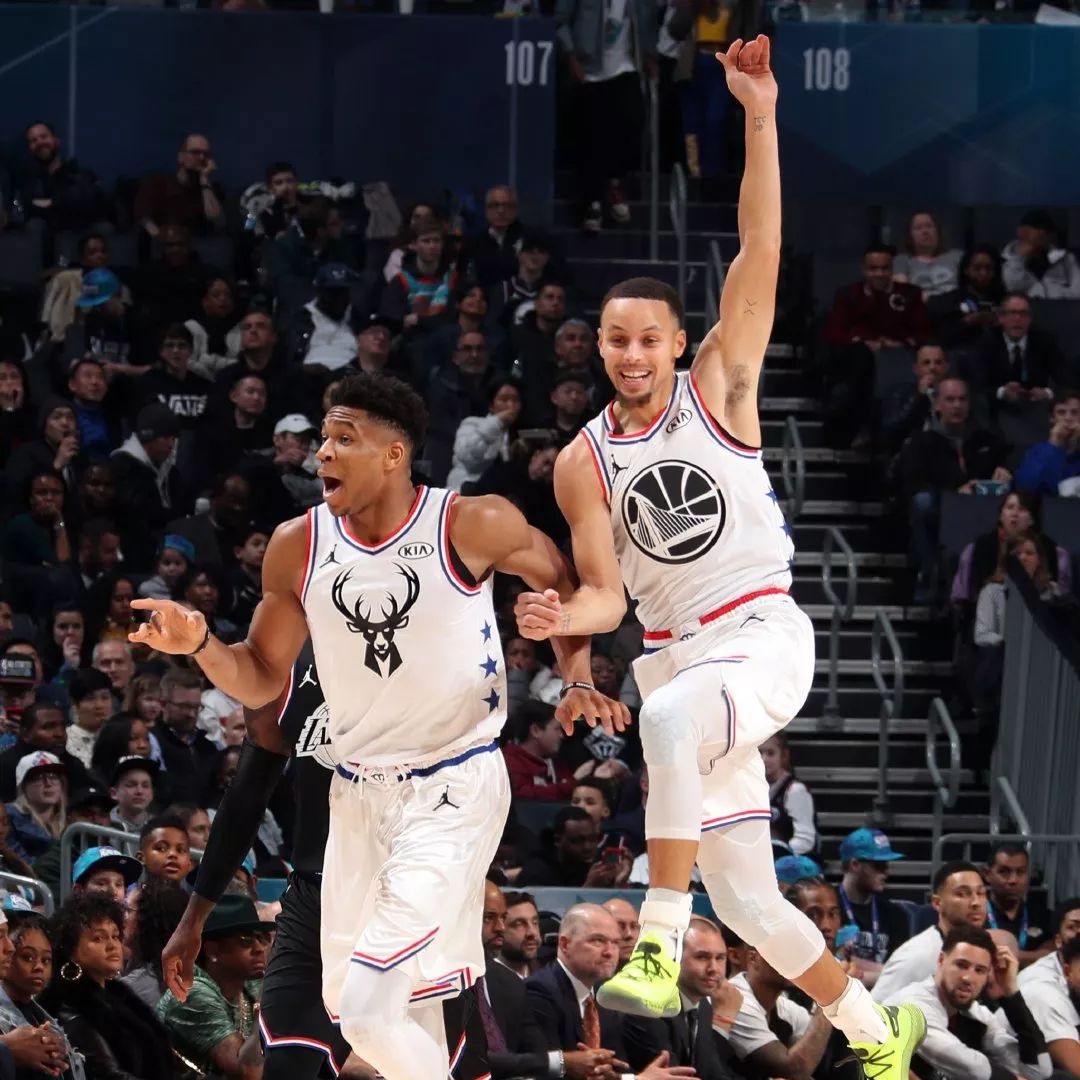 穆斯卡特：林加德表现很好，但吾米提江和他表现至少一样好（穆斯卡特：林加德发挥不俗，吾米提江的表现至少不逊于他）