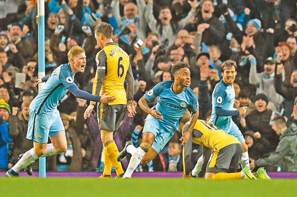 托特纳姆热刺被告知，他们“最大的错误”可以通过一月份引进明星中场球员来解决。（热刺被指只需在一月引进明星中场，便可弥补其“最大失误”）