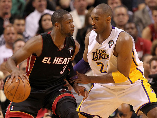 科克回忆卡尔德隆：只有我一个人想念那些红白相间的球网吗？（科克忆卡尔德隆：怀念那红白相间的球网，难道只有我？）