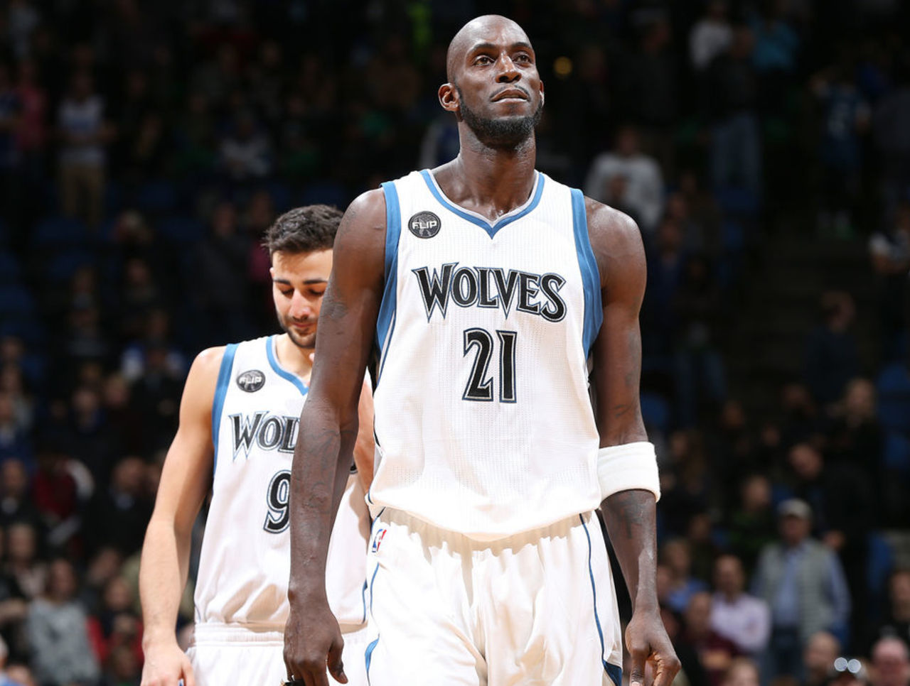 邮报：至少12家俱乐部想租梅努，但球员仍优先考虑那不勒斯（邮报：至少12队想租借梅努，球员仍将那不勒斯列为首选）