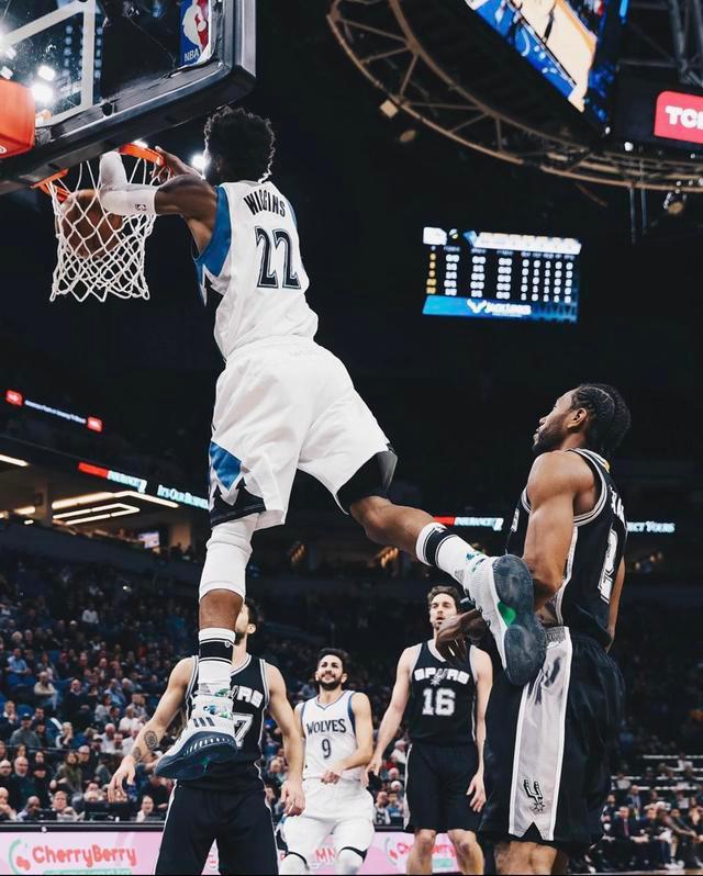 雷霆公布伤病报告：哈滕和华莱士复出，以赛亚·乔等三人缺席（雷霆伤情更新：哈滕、华莱士回归，以赛亚·乔等三将缺阵）