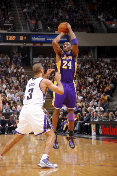 懂球帝2025年10月足坛MVP：姆巴佩蝉联！（懂球帝评出2025年10月足坛MVP：姆巴佩再度当选！）