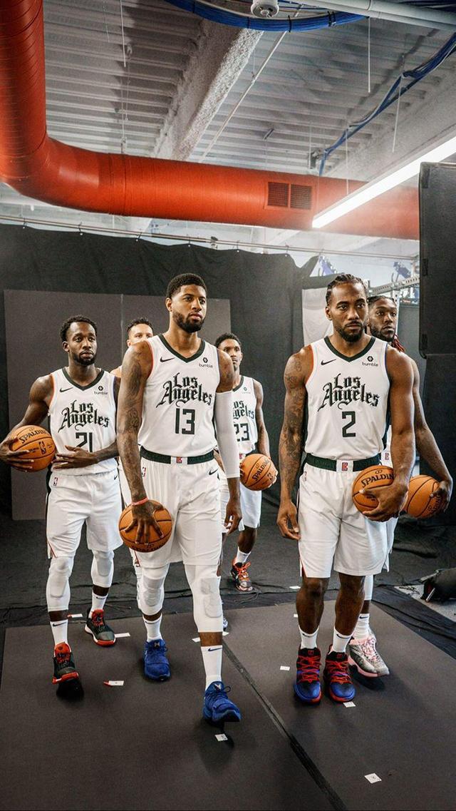 托尼：相较劳塔罗我更喜欢图拉姆，后者是意甲最强的中锋（托尼：更青睐图拉姆而非劳塔罗，他是意甲最强中锋）